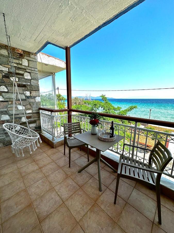 La Scala Family Apartments Nea Roda Exterior photo