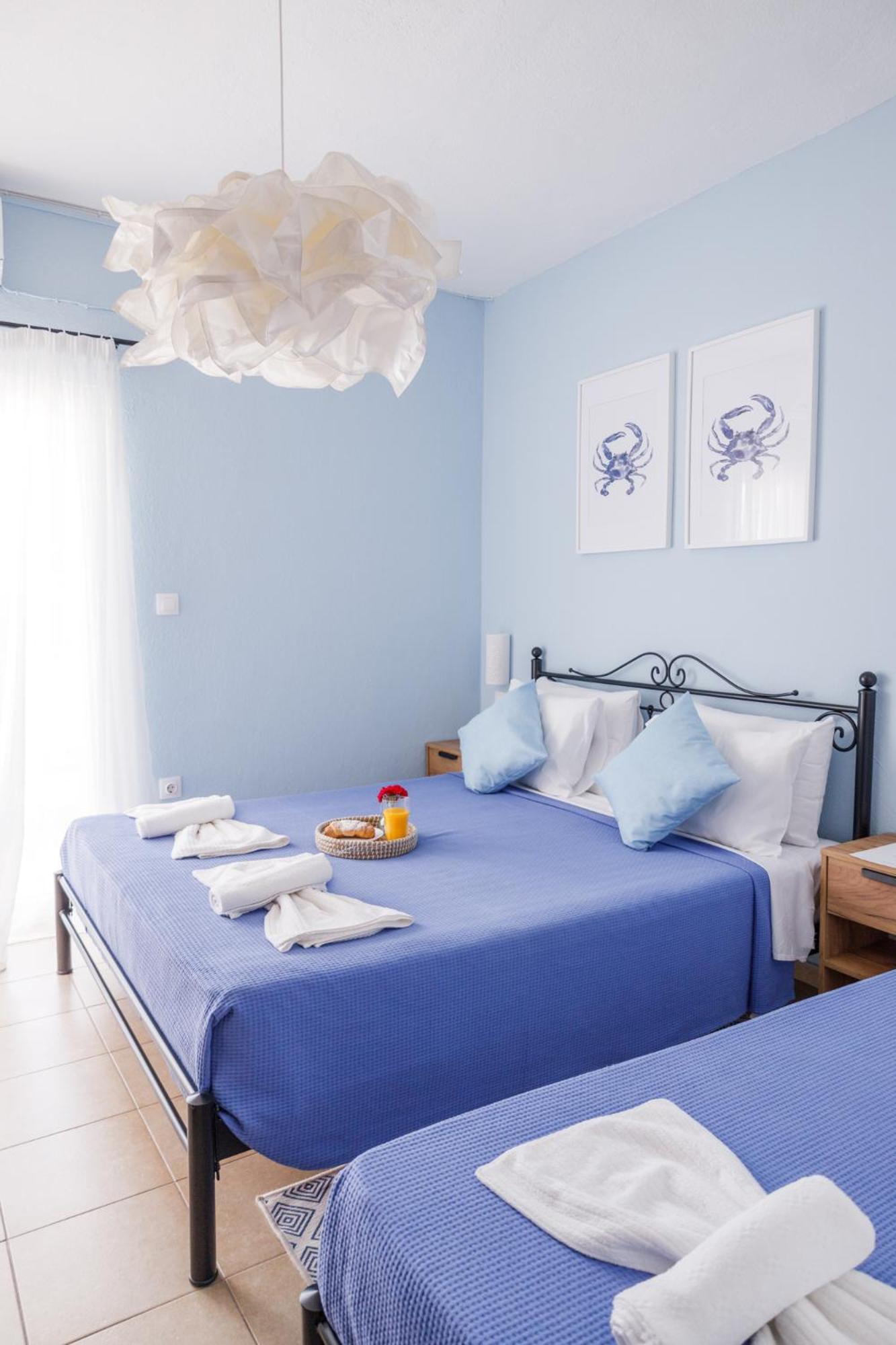 La Scala Family Apartments Nea Roda Exterior photo